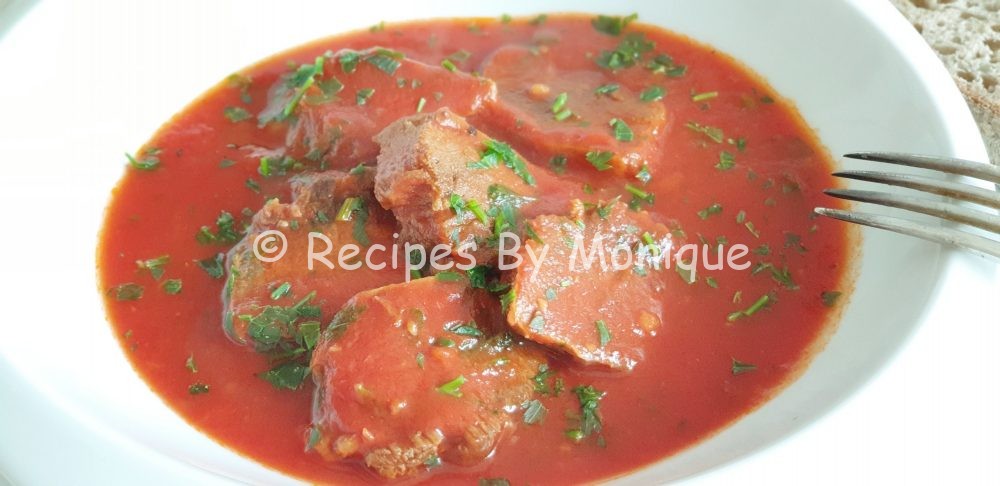 Limbă de porc cu sos de roșii 